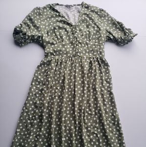 Time & Tru Green Polka Dot Dress